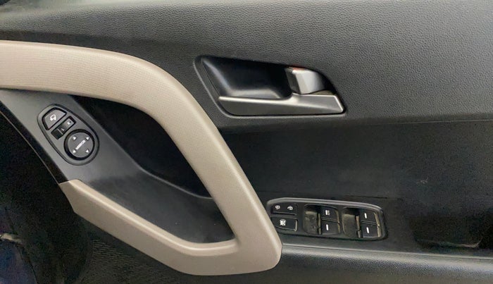 2016 Hyundai Creta SX PLUS 1.6 PETROL, Petrol, Manual, 38,419 km, Driver Side Door Panels Control