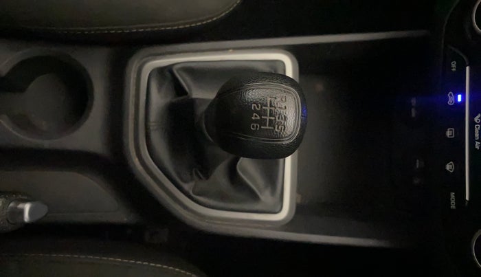 2016 Hyundai Creta SX PLUS 1.6 PETROL, Petrol, Manual, 38,419 km, Gear Lever