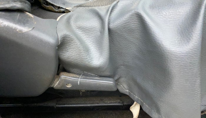 2017 Maruti Alto 800 LXI, Petrol, Manual, 26,028 km, Driver Side Adjustment Panel