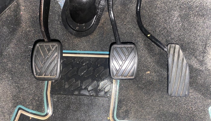 2016 Maruti Wagon R 1.0 VXI, Petrol, Manual, 66,075 km, Pedals