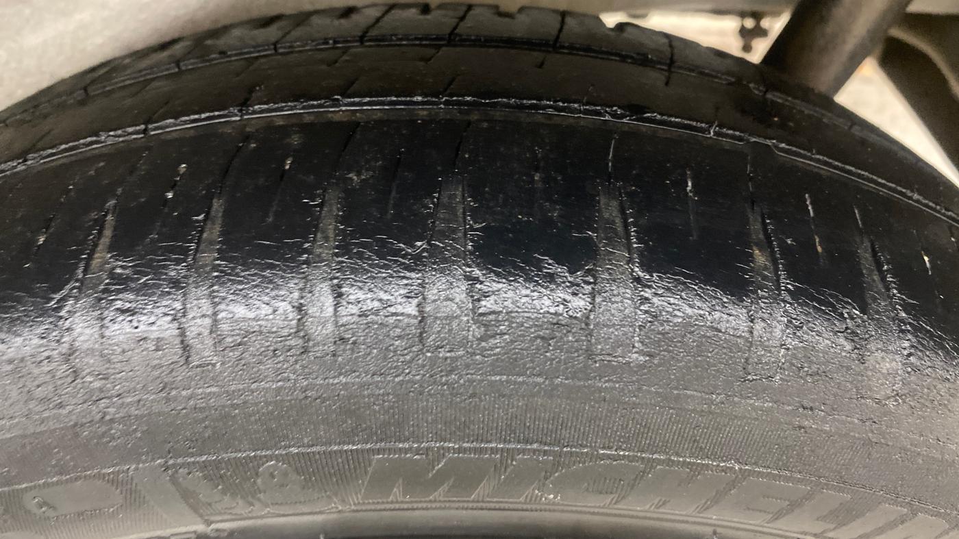 2016 Maruti Wagon R 1.0 VXI, Petrol, Manual, 66,123 km, Left Rear Tyre Tread