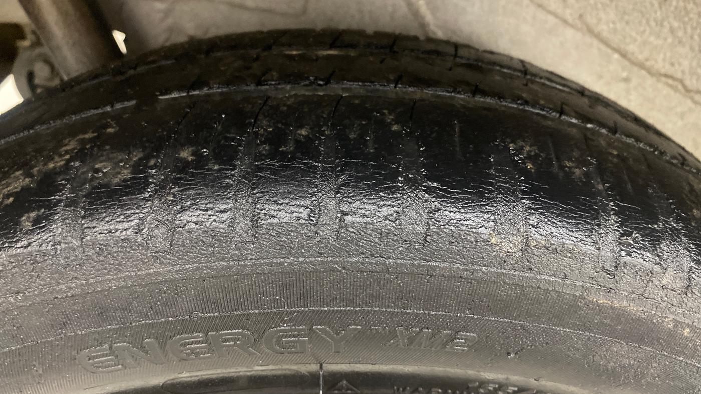 2016 Maruti Wagon R 1.0 VXI, Petrol, Manual, 66,123 km, Right Rear Tyre Tread