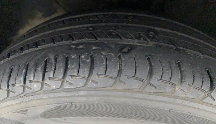 2018 Hyundai Elite i20 ASTA 1.2  CVT, Petrol, Automatic, 74,807 km, Left Front Tyre Tread