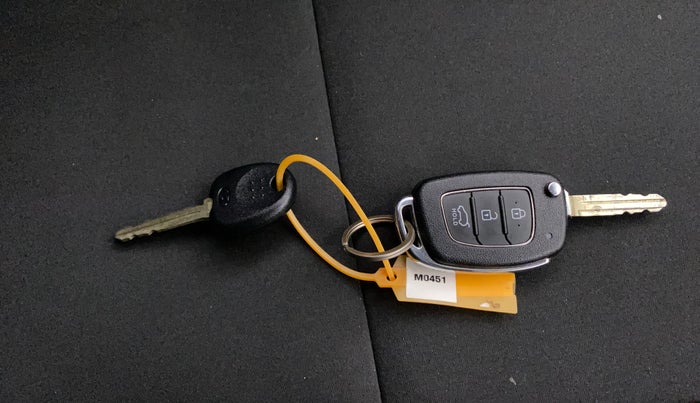 2023 Hyundai NEW I20 Sportz 1.2 IVT, Petrol, Automatic, 8,338 km, Key Close Up