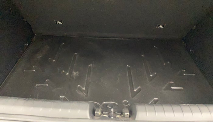 2023 Hyundai NEW I20 Sportz 1.2 IVT, Petrol, Automatic, 8,338 km, Boot Inside