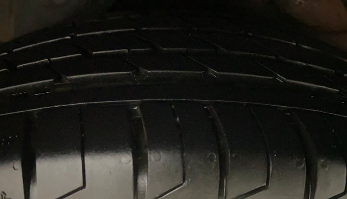 2012 Hyundai i20 SPORTZ 1.2, Petrol, Manual, 1,26,157 km, Left Rear Tyre Tread