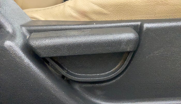 2012 Hyundai i20 SPORTZ 1.2, Petrol, Manual, 1,26,157 km, Driver Side Adjustment Panel