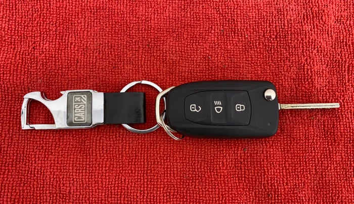 2021 Tata Tiago XZ 1.2 REVOTRON, Petrol, Manual, 3,049 km, Key Close Up