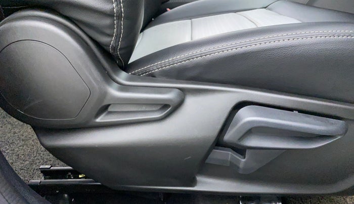 2021 Tata Tiago XZ 1.2 REVOTRON, Petrol, Manual, 3,049 km, Driver Side Adjustment Panel