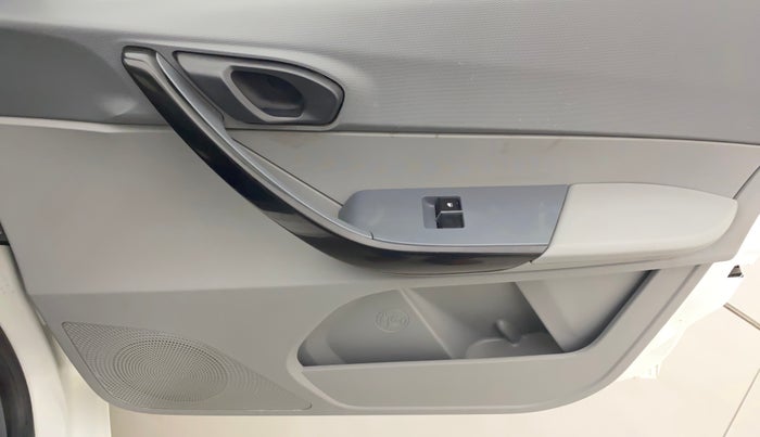 2022 Tata TIGOR XE PETROL, Petrol, Manual, 37,972 km, Driver Side Door Panels Control