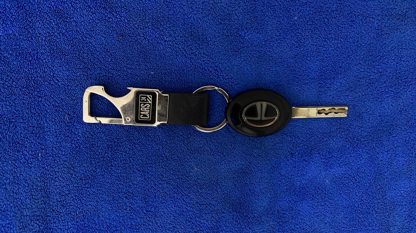 2022 Tata TIGOR XE PETROL, Petrol, Manual, 37,972 km, Key Close Up