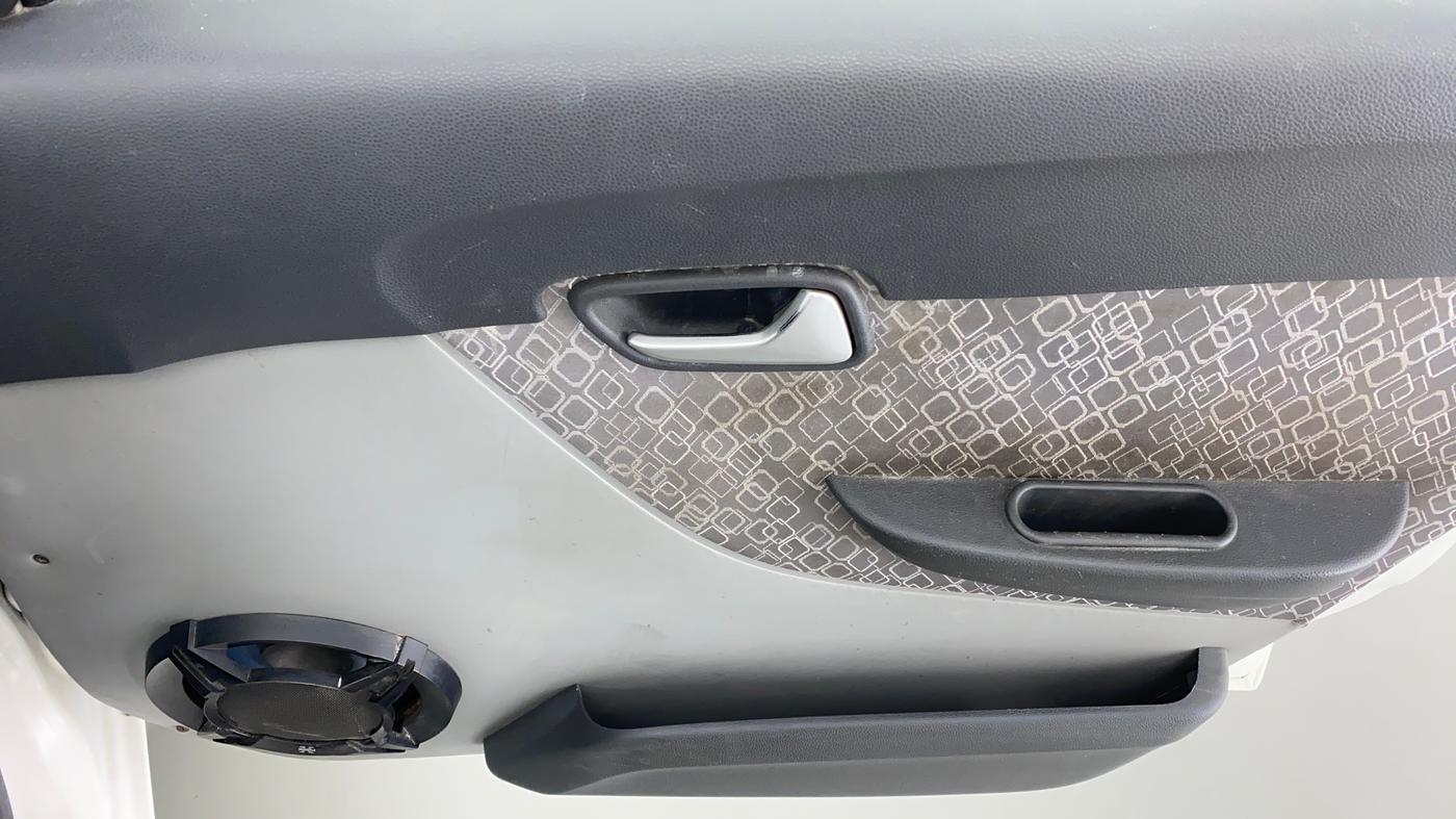 2019 Maruti Alto 800 LXI CNG, CNG, Manual, 30,585 km, Driver Side Door Panels Control