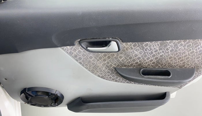 2019 Maruti Alto 800 LXI CNG, CNG, Manual, 30,585 km, Driver Side Door Panels Control