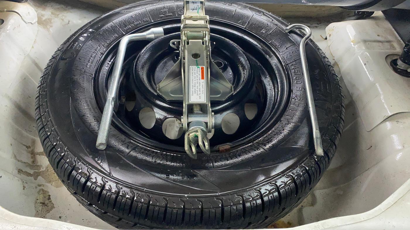 2019 Maruti Alto 800 LXI CNG, CNG, Manual, 30,585 km, Spare Tyre