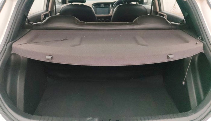 2018 Hyundai Elite i20 SPORTZ 1.2, Petrol, Manual, 57,731 km, Boot Inside