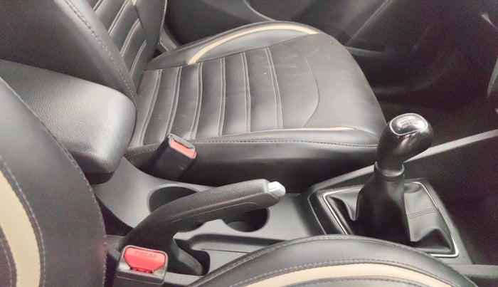 2018 Hyundai Elite i20 SPORTZ 1.2, Petrol, Manual, 57,731 km, Gear Lever