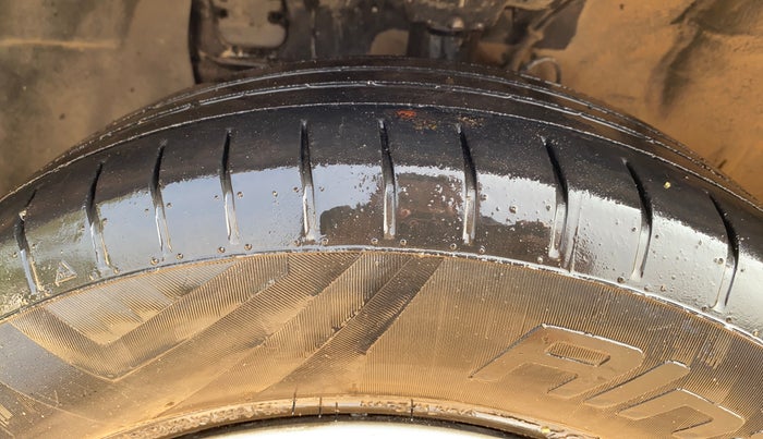 2017 Hyundai Elite i20 SPORTZ 1.2, Petrol, Manual, 99,127 km, Left Front Tyre Tread