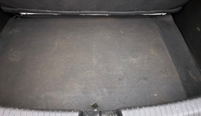2015 Hyundai Grand i10 ASTA 1.2 AT VTVT, Petrol, Automatic, 65,491 km, Boot Inside