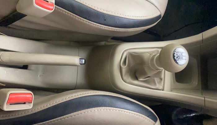 2015 Maruti Ertiga VXI, Petrol, Manual, 74,200 km, Gear Lever