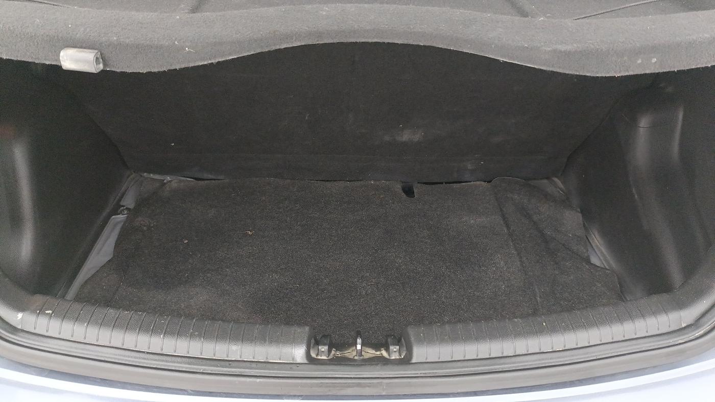 2014 Hyundai Grand i10 MAGNA 1.2 KAPPA VTVT, Petrol, Manual, 64,111 km, Boot Inside