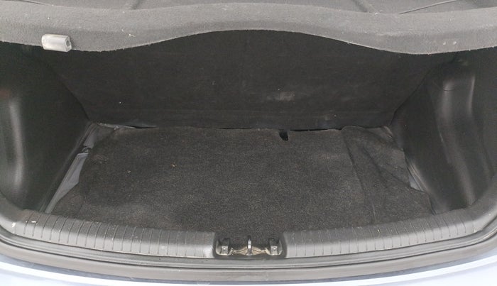 2014 Hyundai Grand i10 MAGNA 1.2 KAPPA VTVT, Petrol, Manual, 64,111 km, Boot Inside