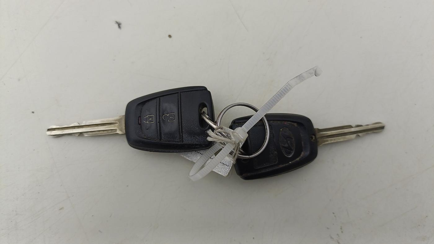 2014 Hyundai Grand i10 MAGNA 1.2 KAPPA VTVT, Petrol, Manual, 64,111 km, Key Close Up