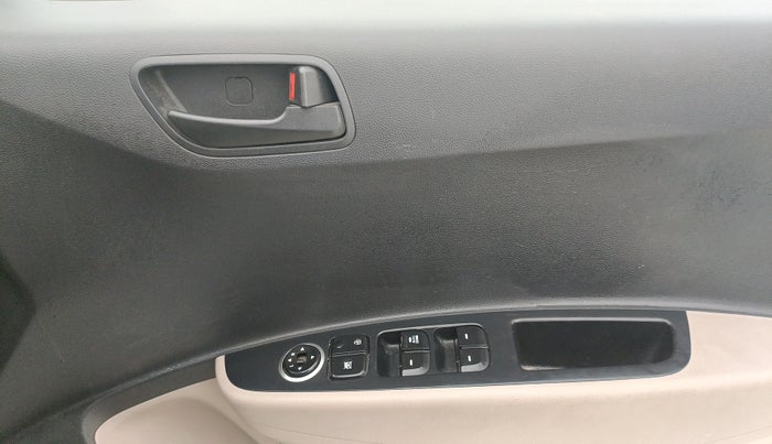 2014 Hyundai Grand i10 MAGNA 1.2 KAPPA VTVT, Petrol, Manual, 64,111 km, Driver Side Door Panels Control