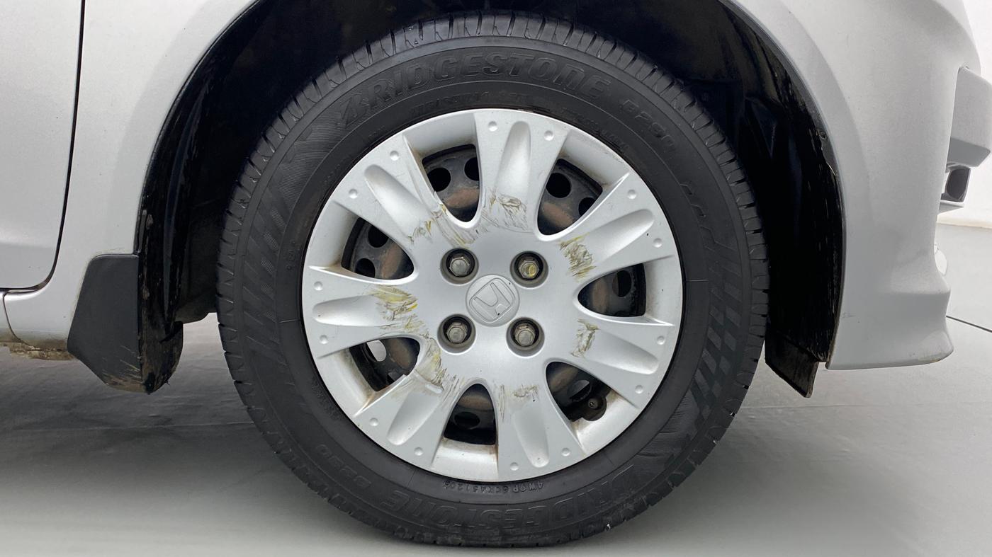 2015 Honda Amaze 1.2 SX MT I VTEC, Petrol, Manual, 79,917 km, Right Front Wheel