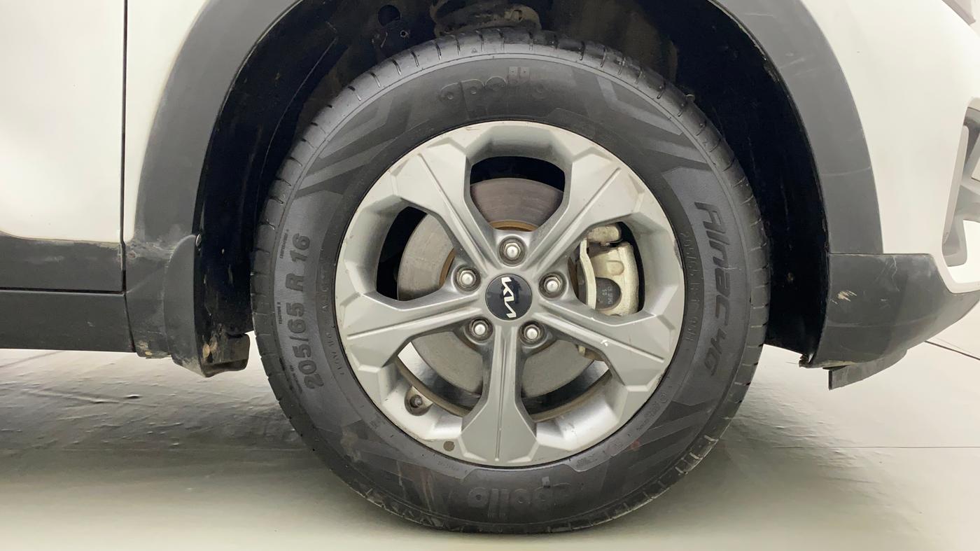 2021 KIA SELTOS HTK PLUS 1.5, Petrol, Manual, 35,761 km, Right Front Wheel