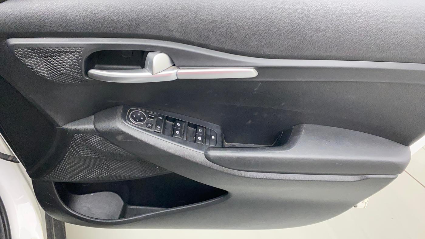 2021 KIA SELTOS HTK PLUS 1.5, Petrol, Manual, 35,761 km, Driver Side Door Panels Control