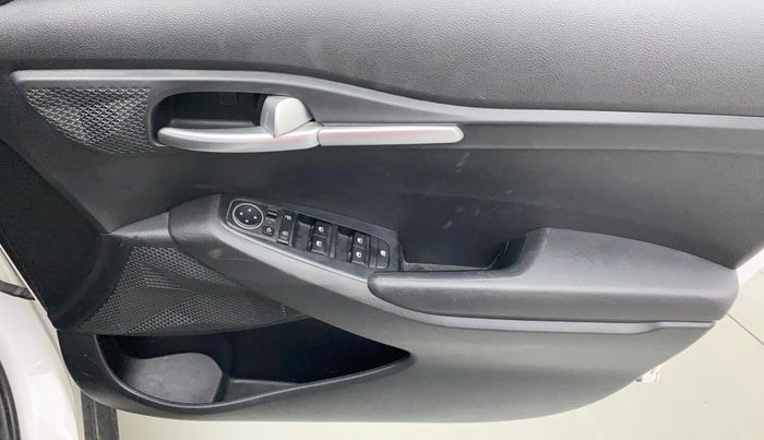2021 KIA SELTOS HTK PLUS 1.5, Petrol, Manual, 35,761 km, Driver Side Door Panels Control