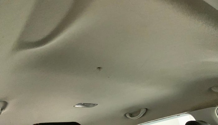 2021 KIA SELTOS HTK PLUS 1.5, Petrol, Manual, 35,761 km, Ceiling - Roof lining is minor torn