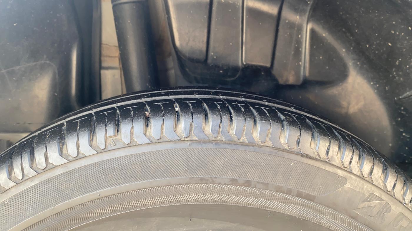 2020 Maruti Swift VXI, Petrol, Manual, 44,037 km, Right Rear Tyre Tread