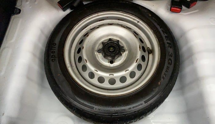 2015 Hyundai Grand i10 ERA 1.2 KAPPA VTVT, Petrol, Manual, 1,09,338 km, Spare Tyre