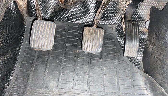 2015 Hyundai Grand i10 ERA 1.2 KAPPA VTVT, Petrol, Manual, 1,09,338 km, Pedals