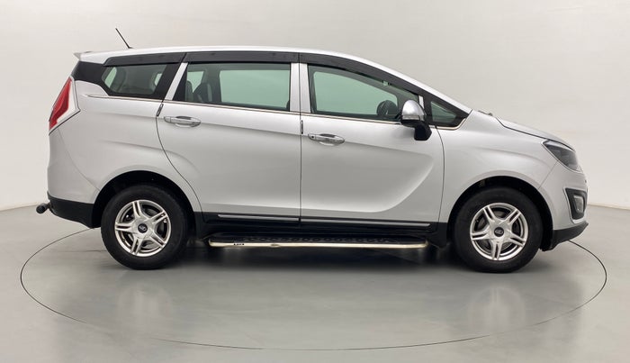 2018 Mahindra MARAZZO M2 8 STR, Diesel, Manual, 31,268 km, Right Side View