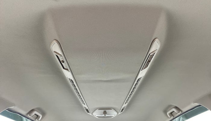 2018 Mahindra MARAZZO M2 8 STR, Diesel, Manual, 31,268 km, Rear AC Vents