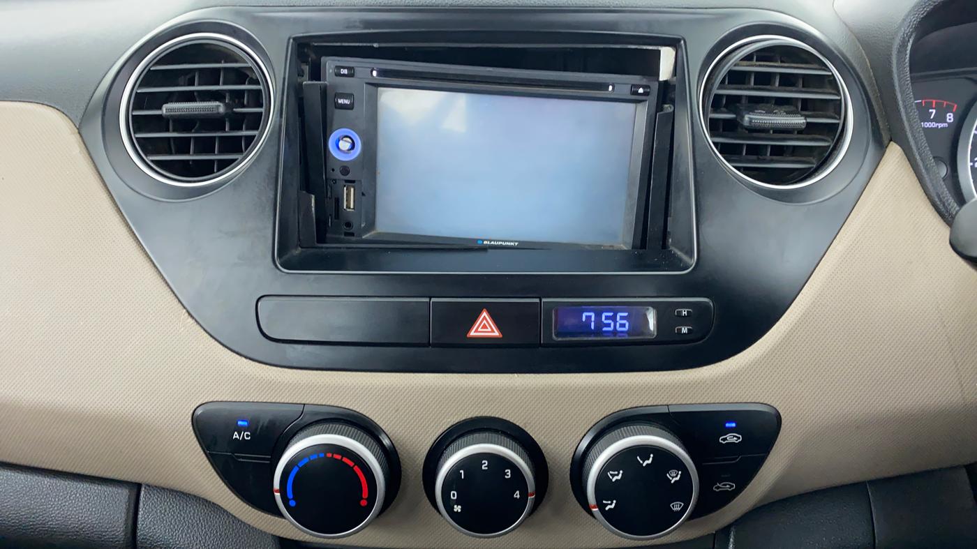2015 Hyundai Grand i10 MAGNA 1.2 VTVT, Petrol, Manual, 28,553 km, Air Conditioner