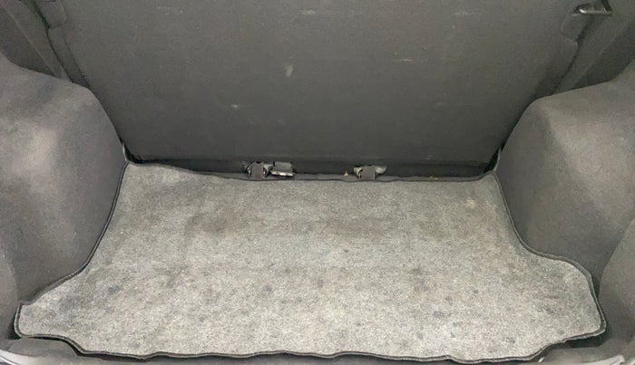 2015 Ford Ecosport AMBIENTE 1.5L DIESEL, Diesel, Manual, 1,15,854 km, Boot Inside