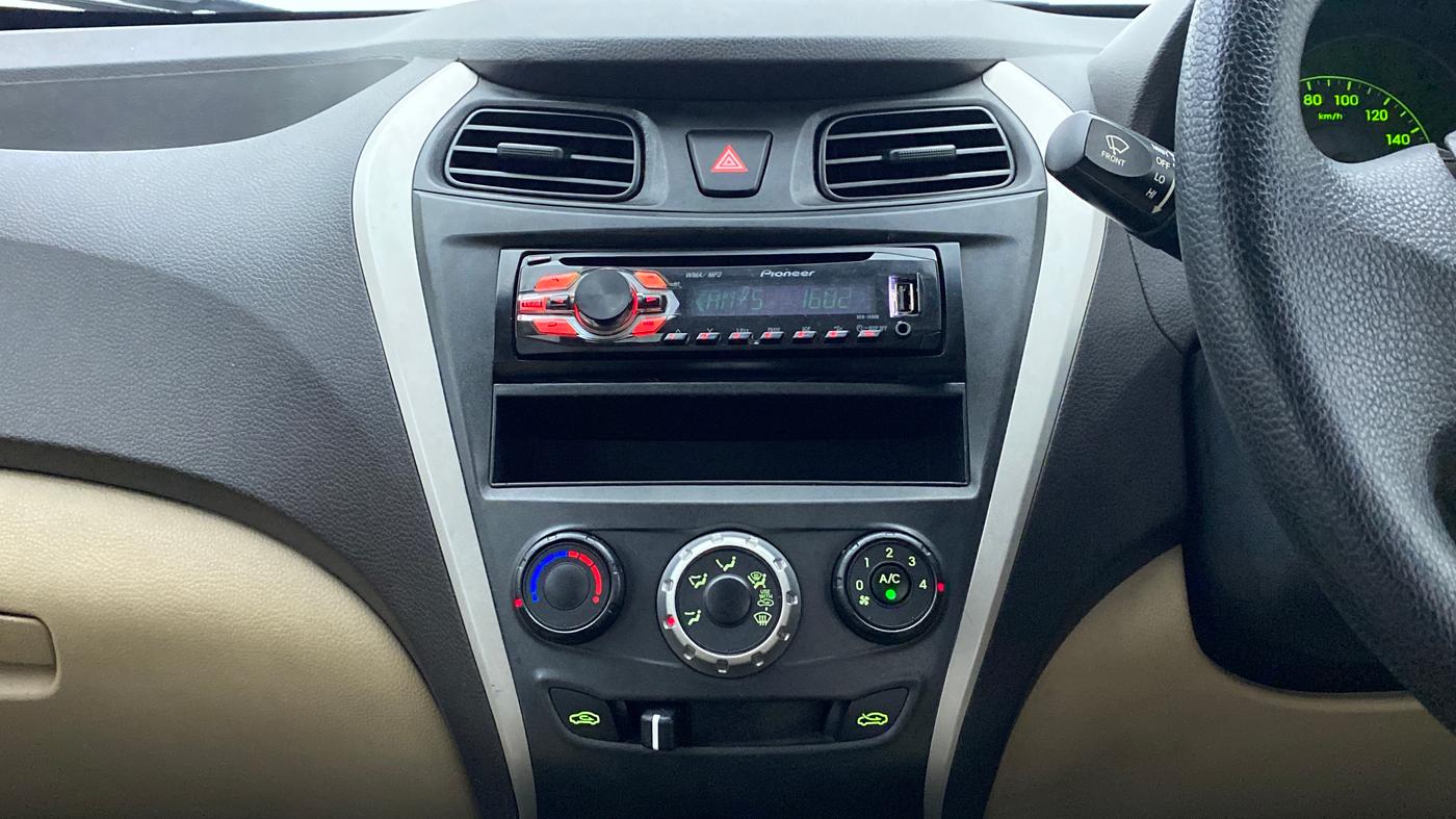 2016 Hyundai Eon ERA PLUS, Petrol, Manual, 32,814 km, Air Conditioner