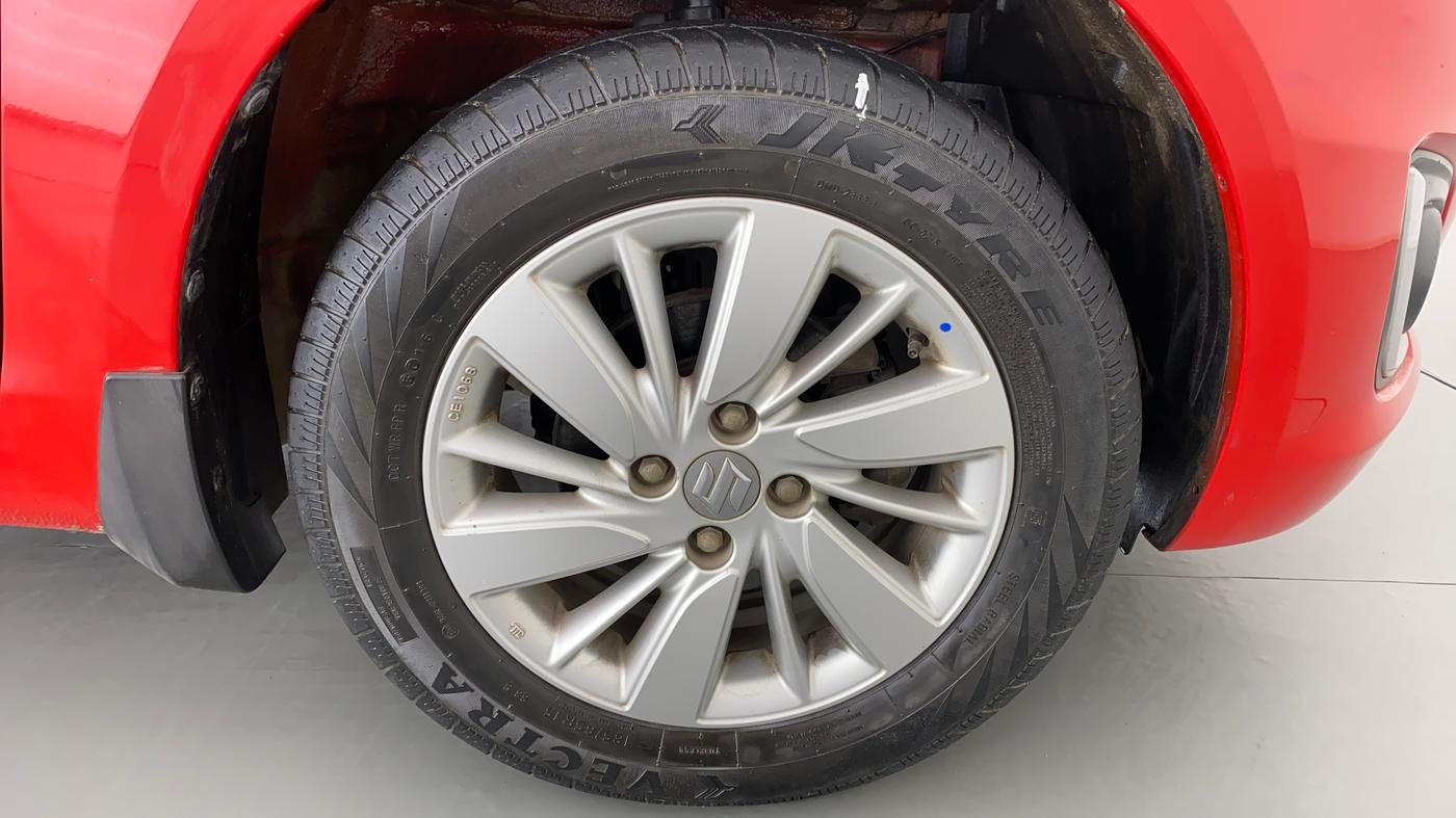 2017 Maruti Swift ZXI, Petrol, Manual, 40,512 km, Right Front Wheel