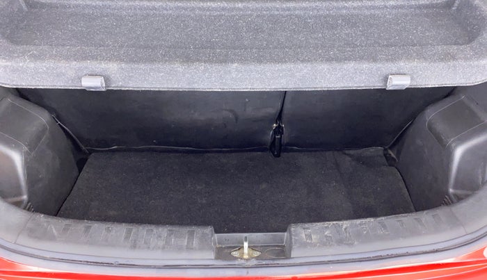 2017 Maruti Swift ZXI, Petrol, Manual, 40,512 km, Boot Inside