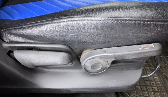 2017 Maruti Swift ZXI, Petrol, Manual, 40,512 km, Driver Side Adjustment Panel