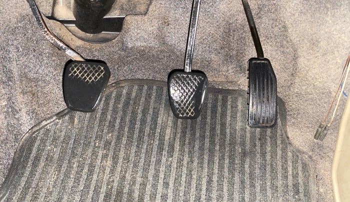 2012 Honda Brio E MT, Petrol, Manual, 1,27,532 km, Pedals