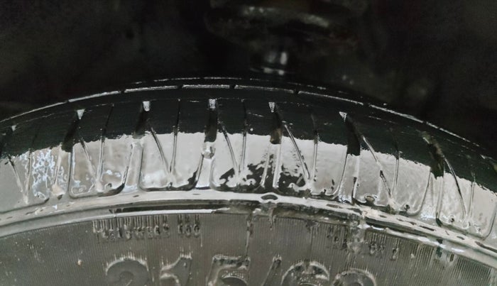 2019 Maruti Vitara Brezza ZDI, Diesel, Manual, 77,591 km, Left Front Tyre Tread