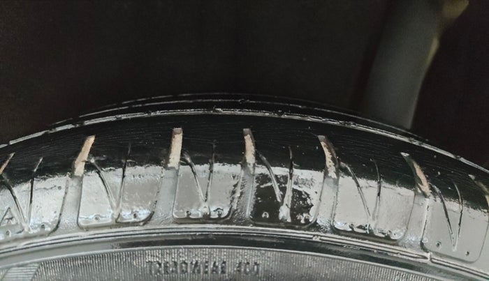 2019 Maruti Vitara Brezza ZDI, Diesel, Manual, 77,591 km, Left Rear Tyre Tread