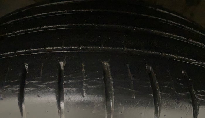 2016 Hyundai Elite i20 ASTA 1.2, Petrol, Manual, 93,895 km, Left Front Tyre Tread