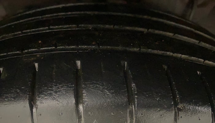 2016 Hyundai Elite i20 ASTA 1.2, Petrol, Manual, 93,895 km, Right Rear Tyre Tread