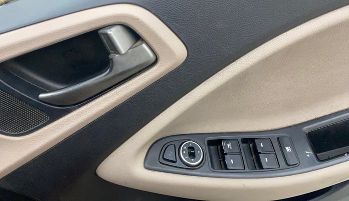 2016 Hyundai Elite i20 ASTA 1.2, Petrol, Manual, 93,895 km, Driver Side Door Panels Control