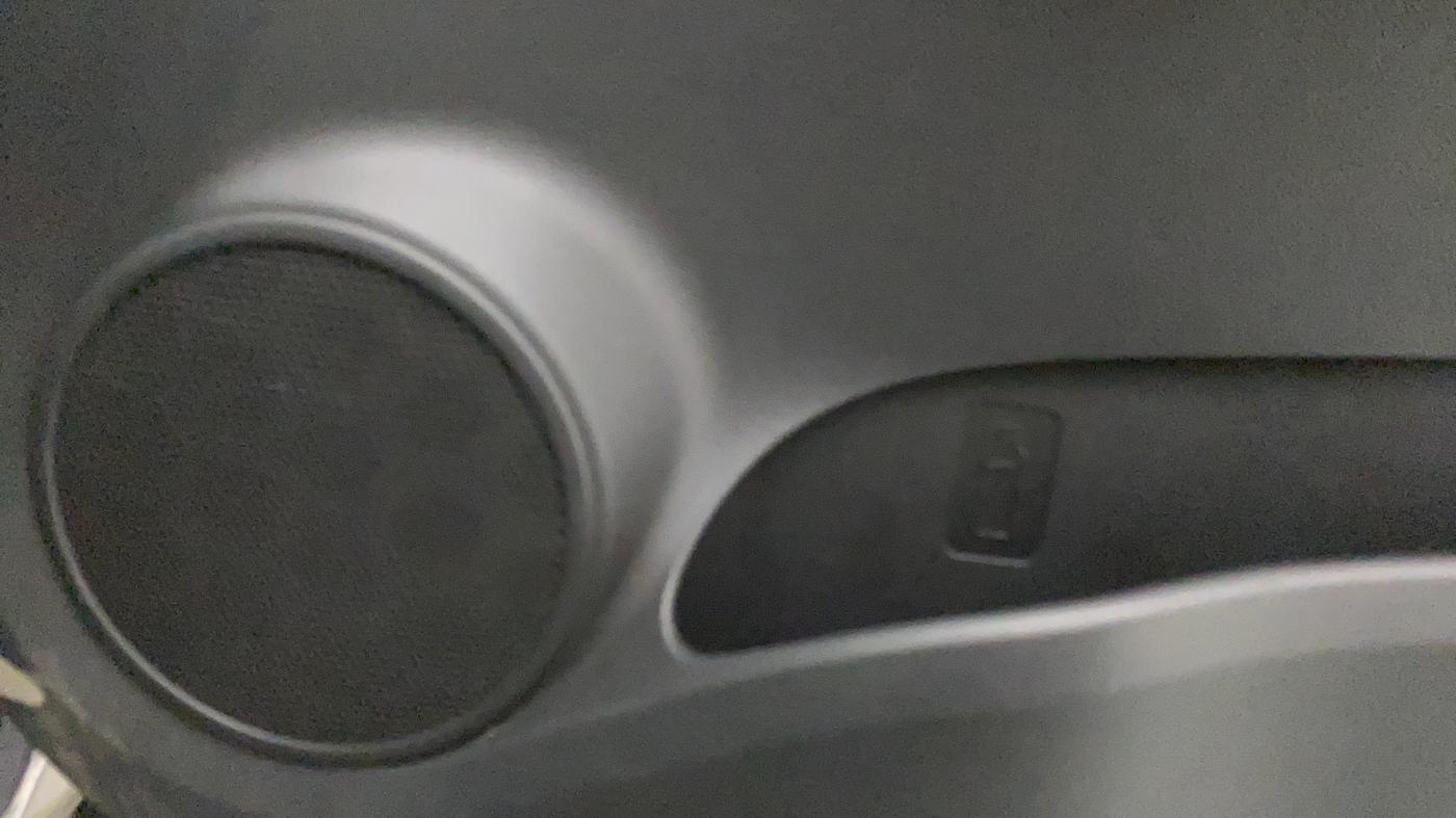 2011 Maruti Ritz VXI, Petrol, Manual, 33,438 km, Speaker